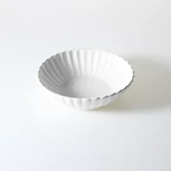Zestaw talerzy porcelanowych Lotus 18 elementów (biały)